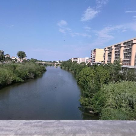 T2 Centre Ville Place Mediterranee Perpignan Eksteriør bilde